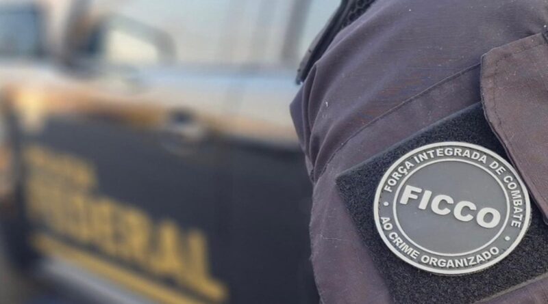 FICCO prende homem e mulher suspeitos de tráfico em imóvel monitorado em Boa Vista FICCO prende homem e mulher suspeitos de tráfico em imóvel monitorado em Boa Vista
