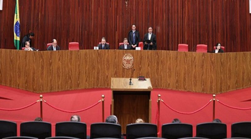 TSE rejeita recursos, mantém cassação de chapa eleita em 2022 e adia julgamento sobre diplomação em Roraima